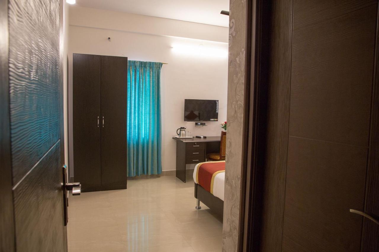 Oyo 8737 King Suites Bangalore Exteriör bild